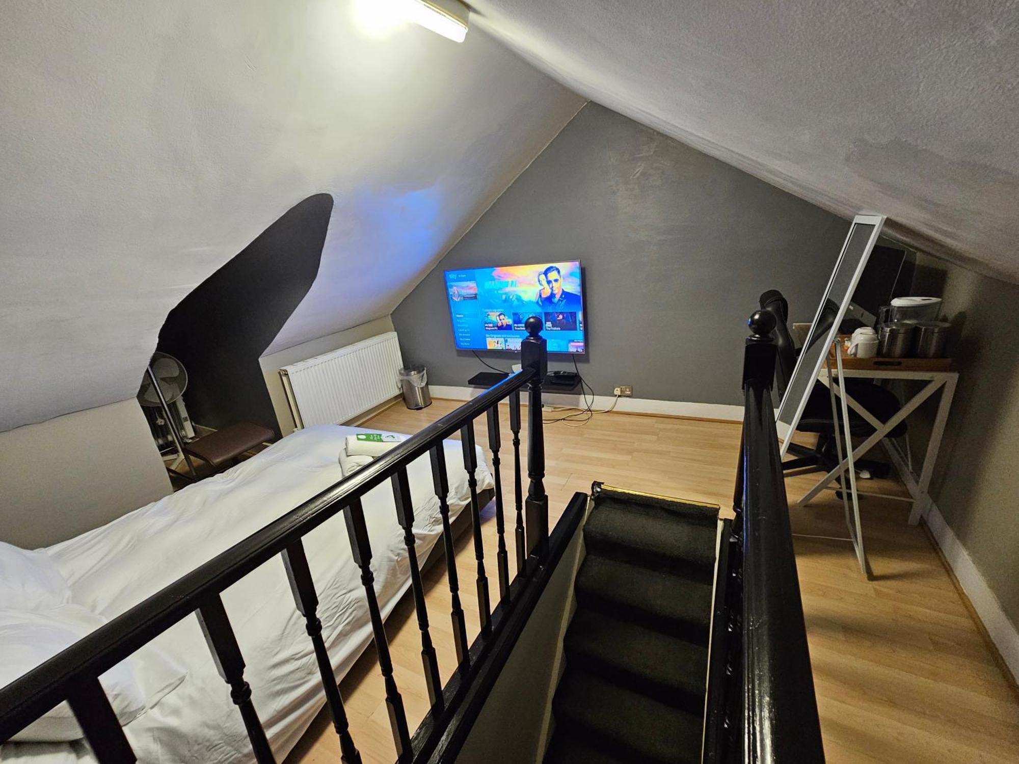 Umbrella Properties London Excel Exteriör bild